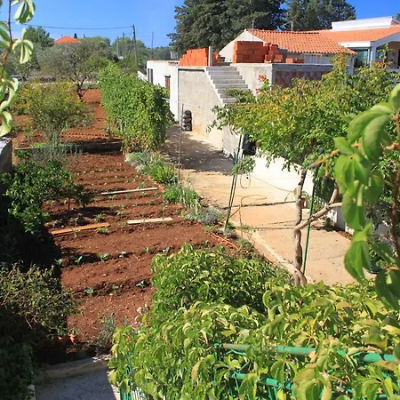 With A Parking Space - 8416