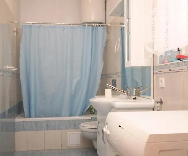 With A Parking Space - 8416 Daire