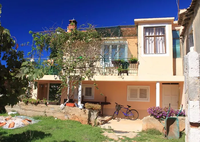 With A Parking Space - 8416 Apartman Ugljan