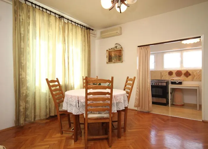 With A Parking Space - 8416 Daire *